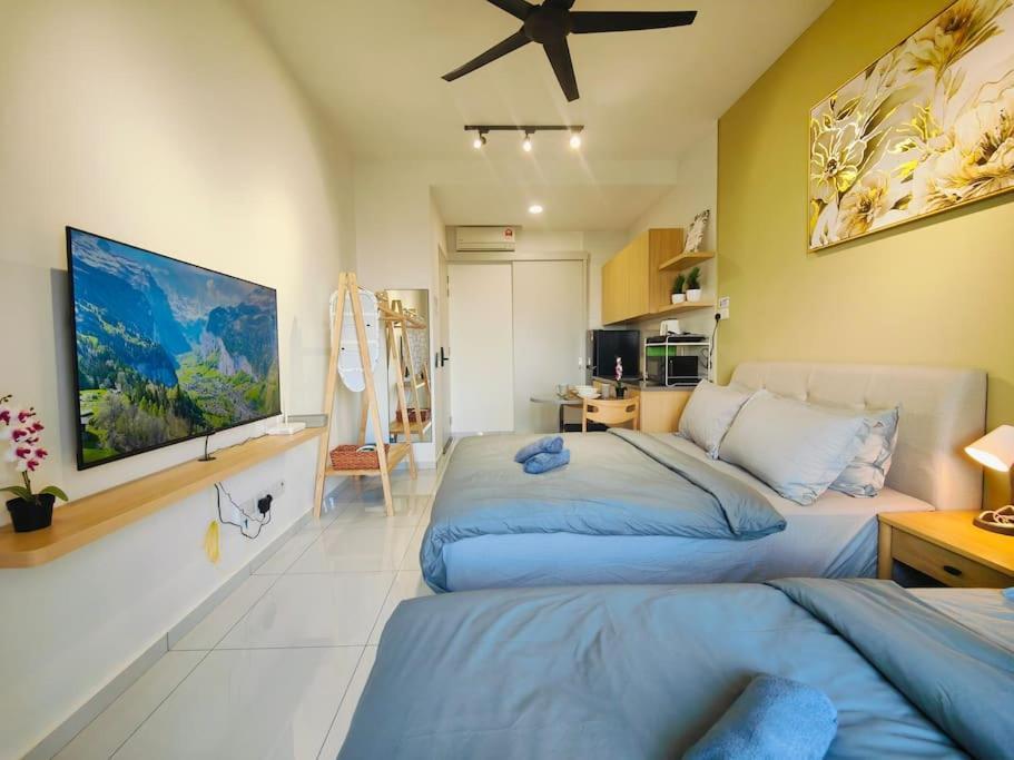 Apartment Sky Trees 15-06 3pax, Bukit Indah, Aeon, Legoland, Netflix